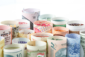 法国兴业银行：未来数周内建议做空英镑/日元和美元/瑞郎